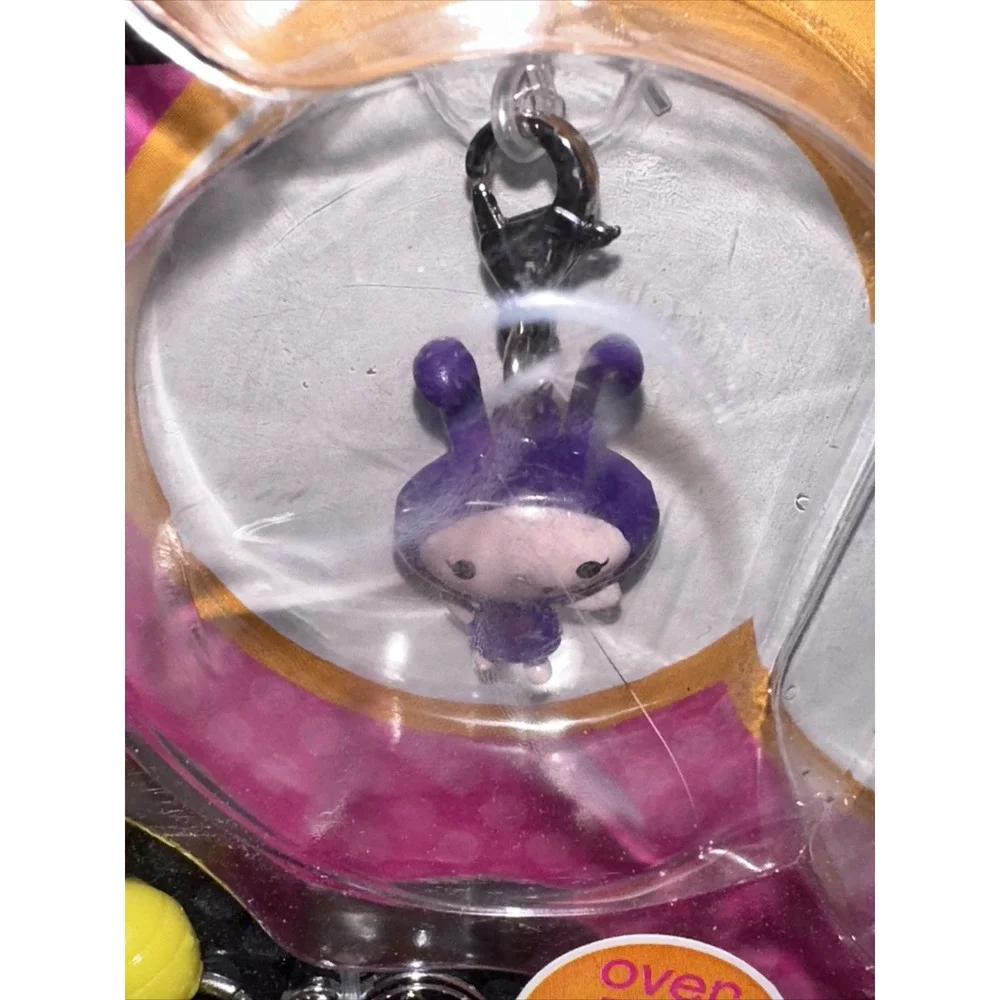 Jakks Pacific clasp fans